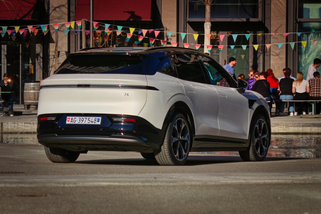 2025 Zeekr 7X